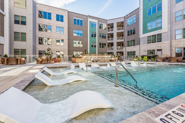 Greenside apartments pool 2 HardingPl-UPDATED-CharlotteNC-2018-WEB